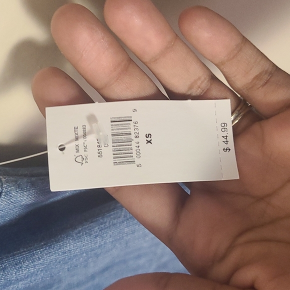 Old Navy Denim Dress W/ front pockets - Picture 4 of 5